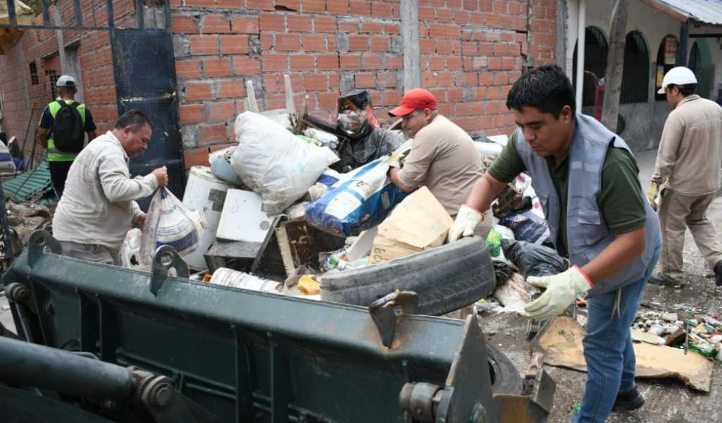 La Municipalidad retiró 60 toneladas de cacharros de Bº San Francisco Solano