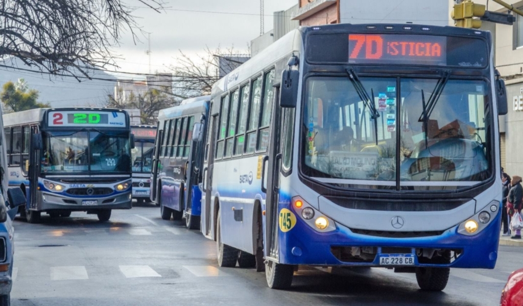 Avanzan las pruebas en Salta para el pago del boleto de colectivo con tarjetas de débito y crédito