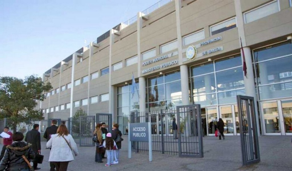 Se recupera el asistente de un abogado apuñalado  en la puerta de ciudad judicial de Salta