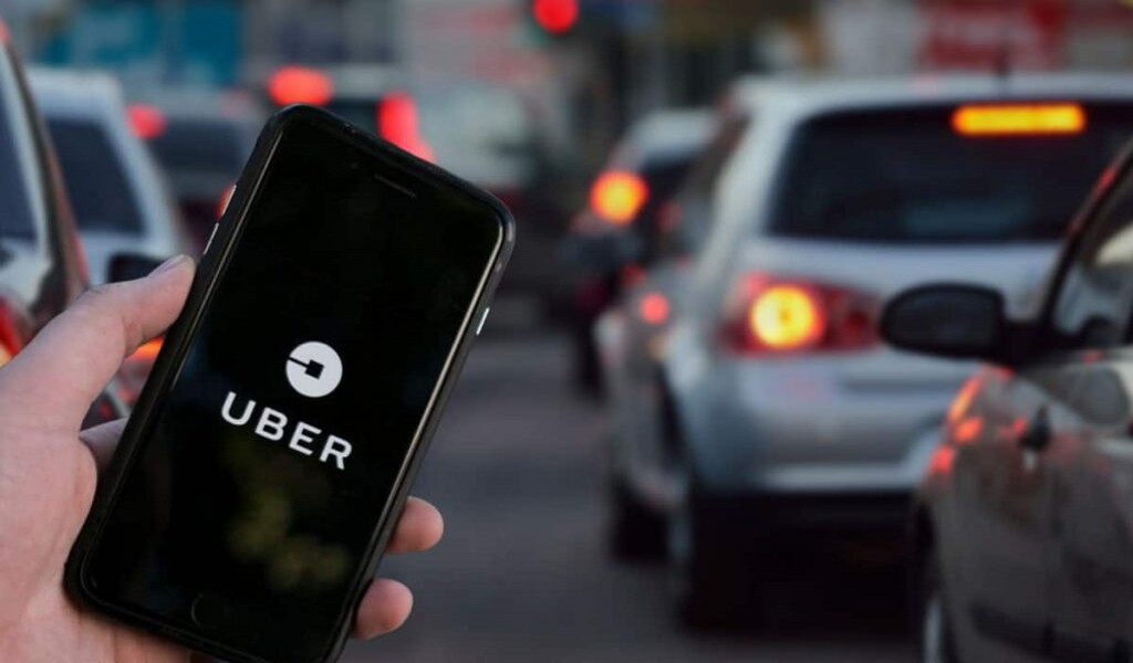 Avanza la posibilidad de implementar UBER y otras app en la ciudad de Salta