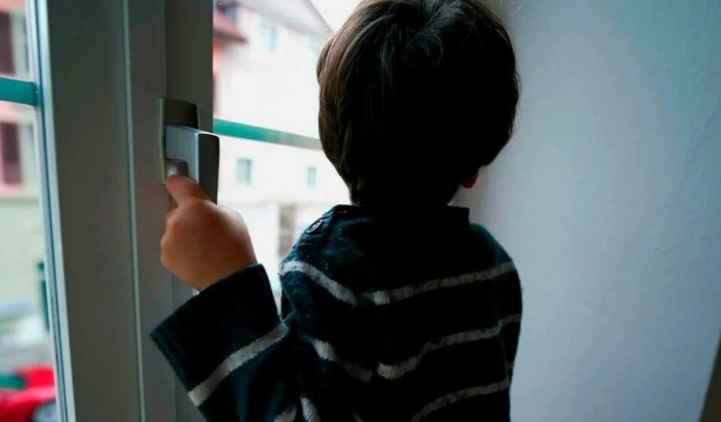 Insólito: médico jujeño encontró un niño abandonado en un alquiler temporario