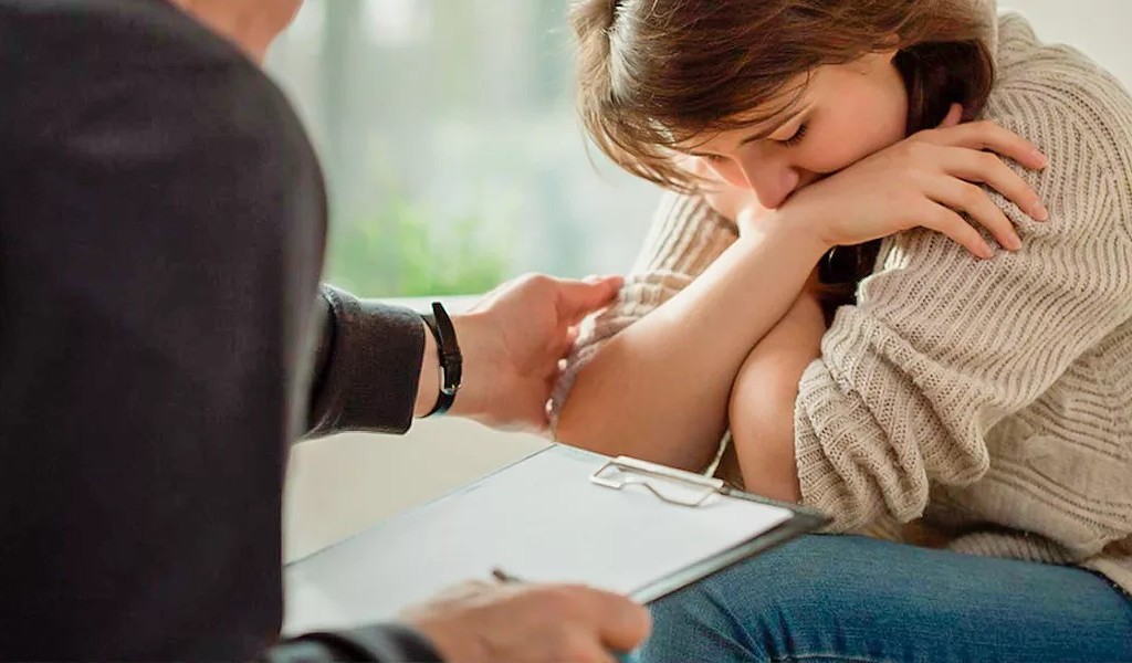 Ante un cuadro depresivo se debe buscar ayuda en hospitales o centros de salud