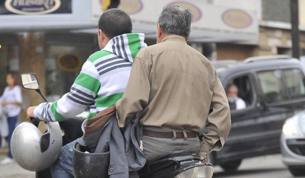 “Sin casco no hay moto”: Tránsito se puso firme y secuestra motos por falta de esta protección