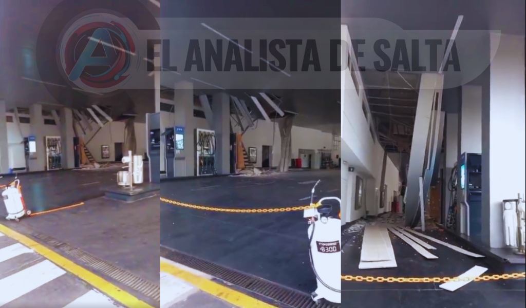 Casi ocurre una tragedia: el techo de una estación de servicio en el centro se desploma