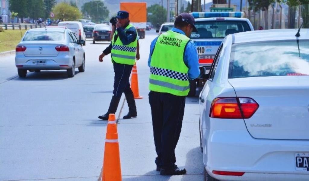 Entre el  60 y el 70% de las multas en la ciudad de Salta son por mal estacionamiento