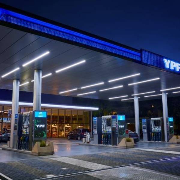 YPF baja los precios de los combustibles esta noche