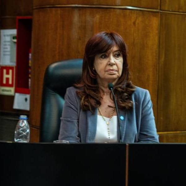 CFK desesperada: Irá a la Corte Suprema si Casación confirma su condena por corrupción en el caso de Vialidad