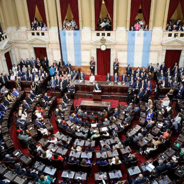 Antonio Sola: “Partidos como el justicialismo y el radicalismo se están yendo al cementerio”