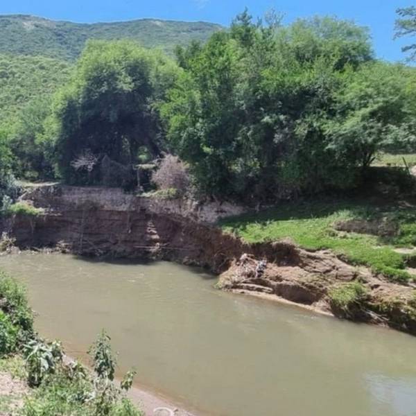 Contaminacion: Solo el 60 %  de las descargas cloacales que recibe el Rio  Arenales  estarían siendo depuradas