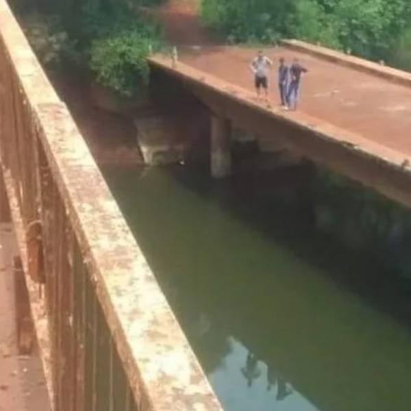 Ocurrió en Misiones: Un padre forcejeó con su hija durante una violenta discusión, cayeron a un arroyo y murieron ahogados