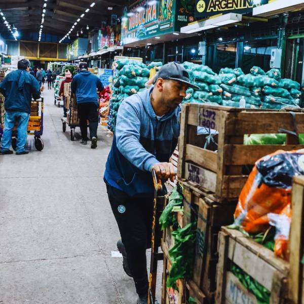 Los precios mayoristas subieron un 1,2%, el menor aumento de los últimos 53 meses