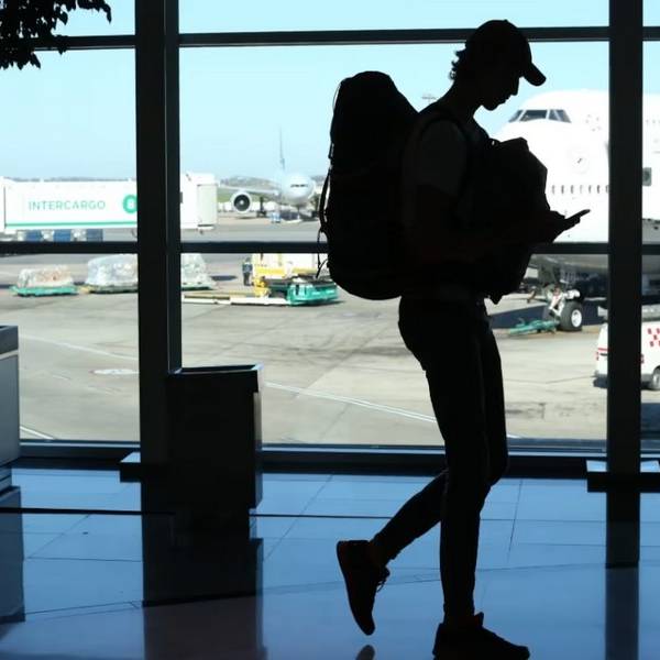 Subieron dos impuestos: Desde hoy, viajar en avión al exterior es más caro