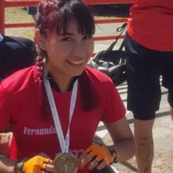 La Merced se Enorgullece: Fernanda Mendiolaza, Bicampeona Argentina de Atletismo Adaptado.