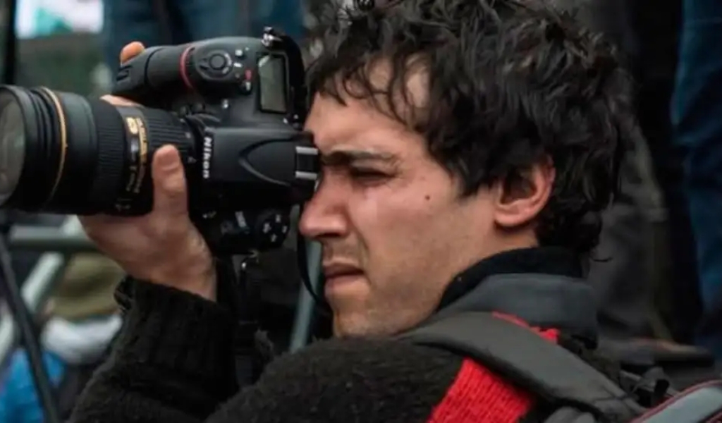 El gobierno despidió al fotógrafo que identificó al gendarme que disparó contra Pablo Grillo