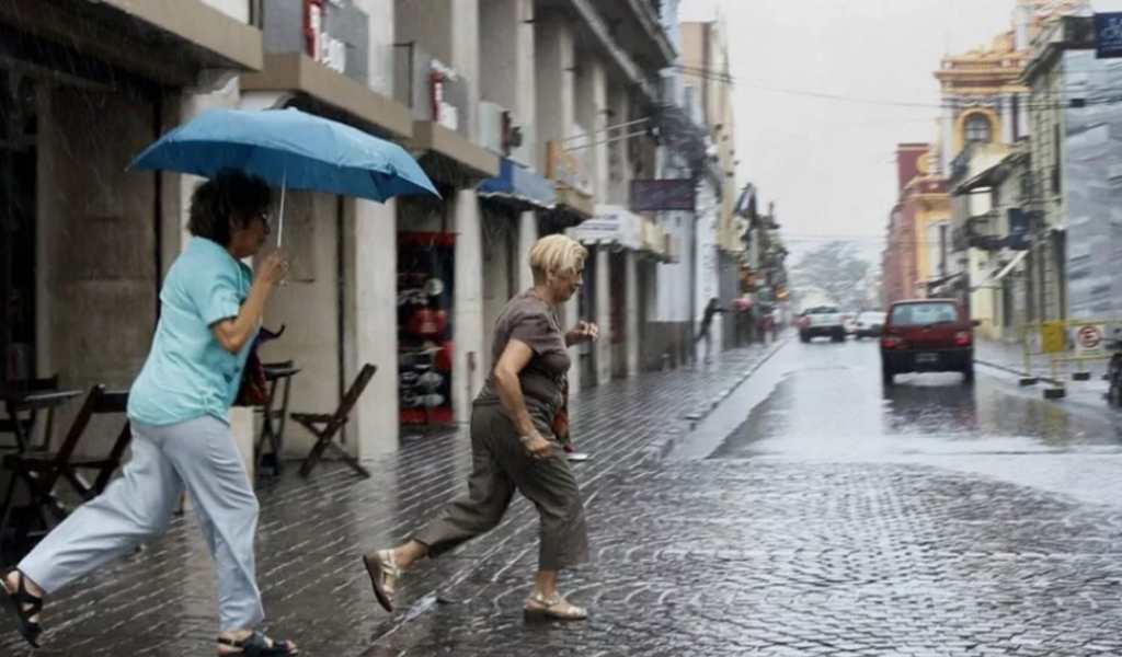 Alerta amarilla en Salta por tormentas: Pronostican fuertes lluvias, viento y actividad eléctrica