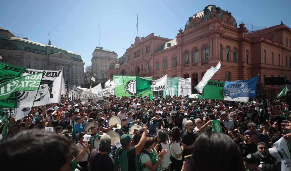 Gobierno descontará el día a empleados públicos que adhieran al paro de ATE