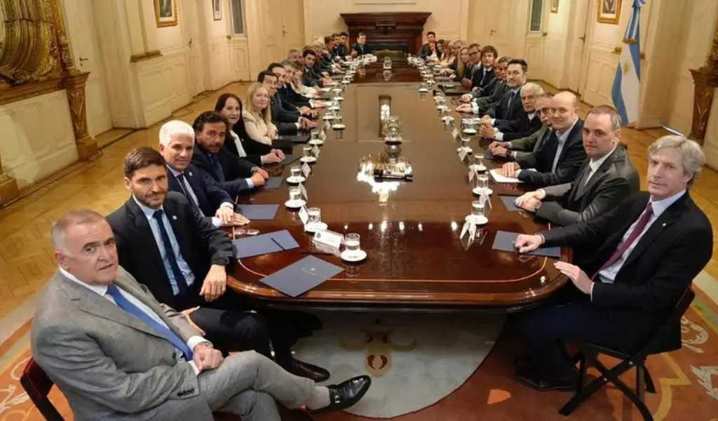 Milei sorprendió al anunciar que visitará dos provincias por mes y hará una reunión de gabinete mensual en el interior