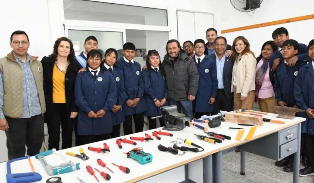 Un hecho histórico para el Alto Valle Calchaquí: El Gobernador inauguró la primera escuela técnica de Cachi