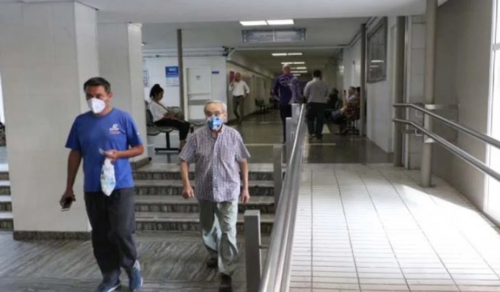 El uso de barbijo será obligatorio en los hospitales de Tucumán. ¿La misma medida debería tomar Salta?