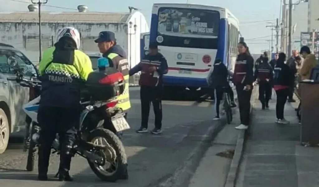 Una agente de tránsito de Campo Quijano está en terapia intensiva luego de ser atropellada por una motocicleta durante un operativo