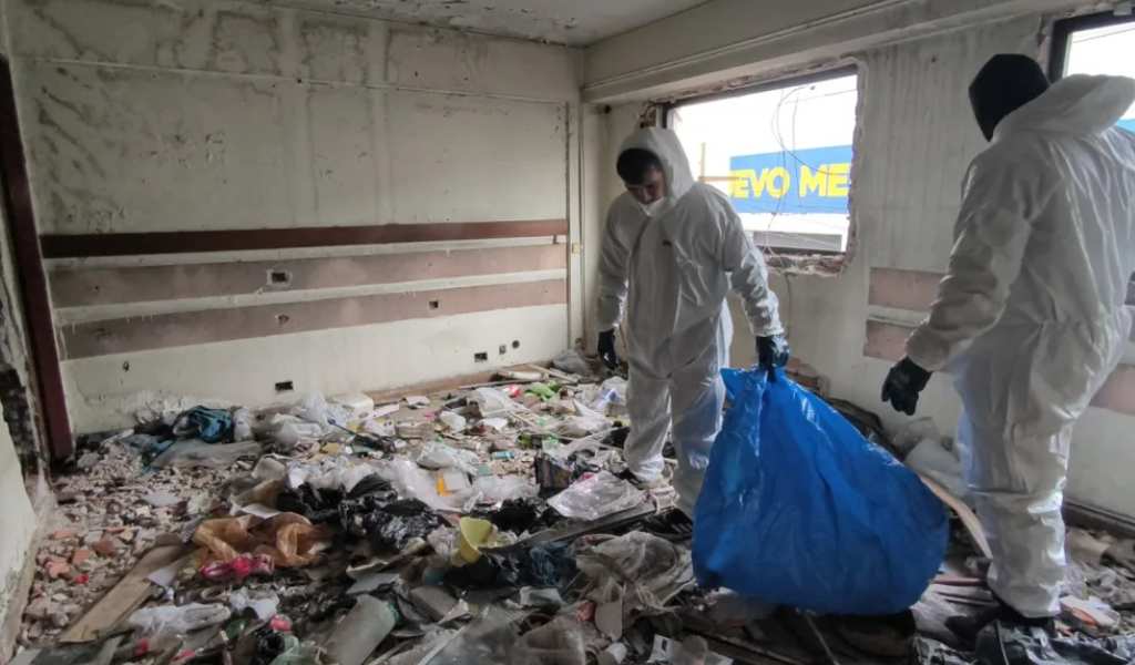 Fin a un foco de inseguridad: La Municipalidad realizó el saneamiento total del edificio abandonado en 20 de Febrero 54
