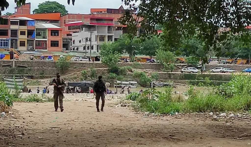 Se escucharon disparos en la “aduana paralela” ubicada en Finca Carina en la frontera de Aguas Blancas