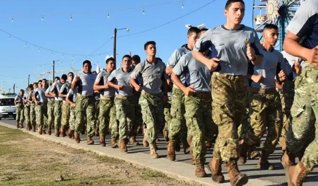 El Gobierno impulsa un nuevo Servicio Militar Voluntario donde los jovenes podrán capacitarses en diferentes oficios