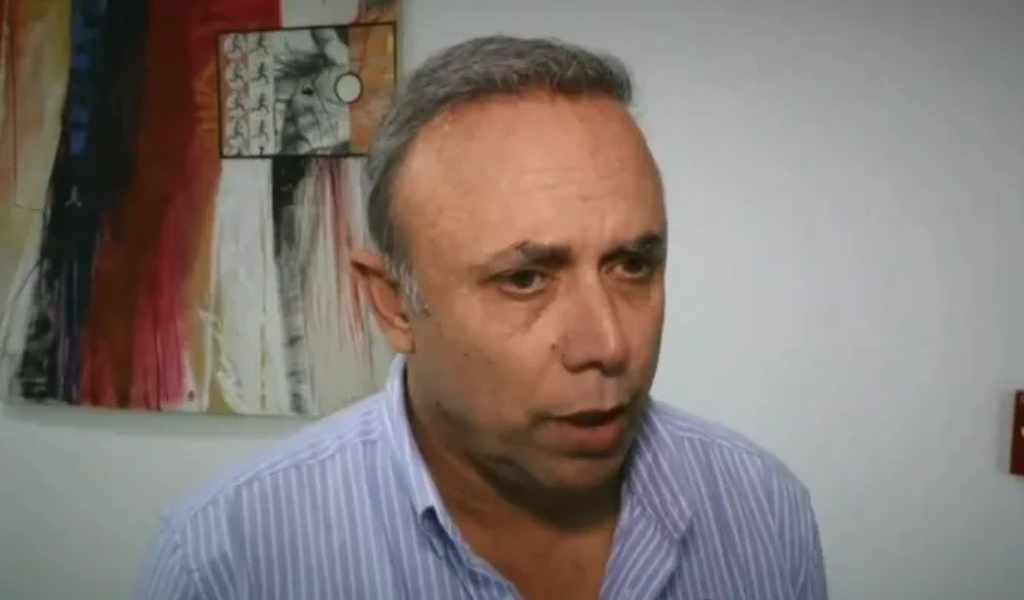El titular del gremio docente ADP amenazó al gobierno:  "Me tendré que ir a tomar mate a la puerta del Grand Bourg. Colegas que me quieran acompañar, bienvenidos"