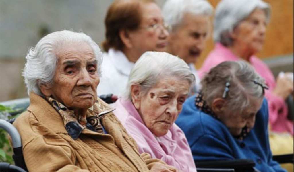 Defensor de la Tercera Edad: "Millones de jubilados necesitan asistencia alimentaria y sanitaria urgente"