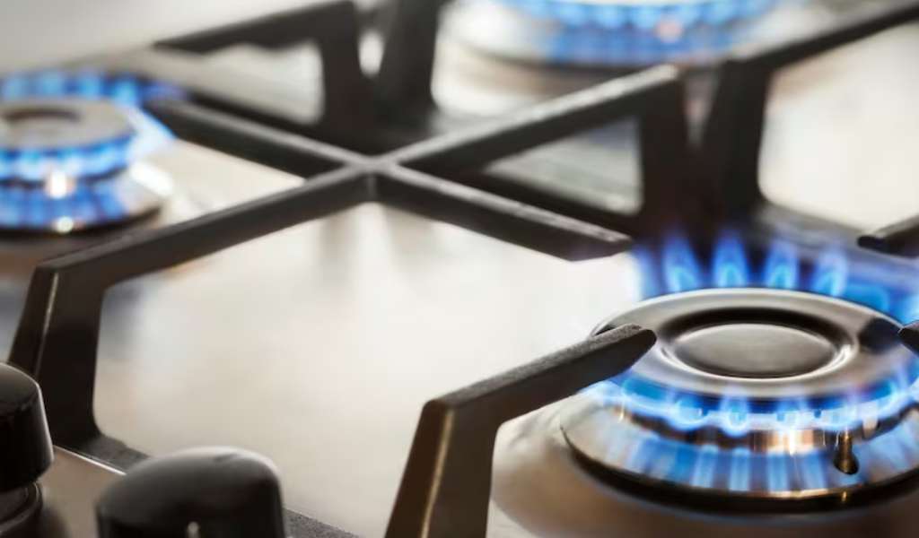Cuatro de cada 10 argentinos no acceden al gas de red y las garrafas subirán de precio tras la desregulación