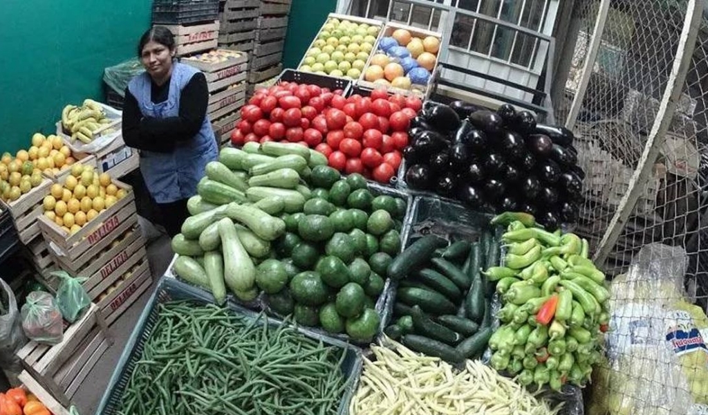 Productores salteños en crisis: "No podemos competir con la importación y el contrabando de frutas y verduras de países vecinos"