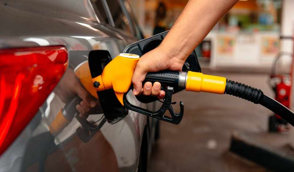 Un informe indica que la venta de combustibles cayó un 1,16% en Julio
