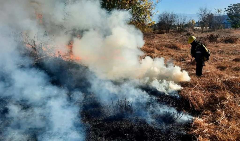 Alerta meteorológica para la Ciudad de Salta: El índice de incendios forestales se encuentra en Extremo