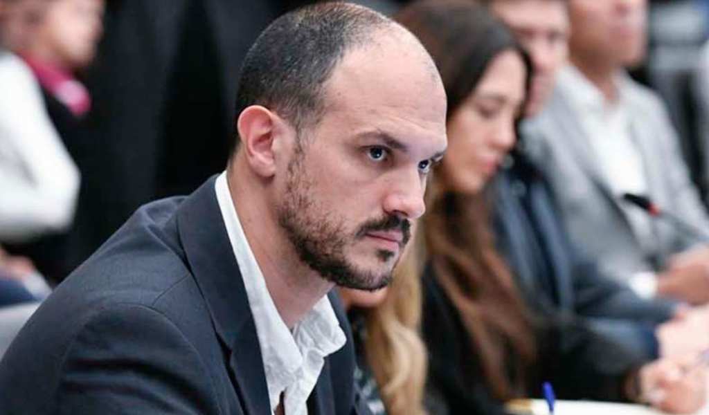 El diputado libertario Santurio pasó de manejar un Uber a comprarse una casa de USD 300 mil con un crédito del Banco Nación