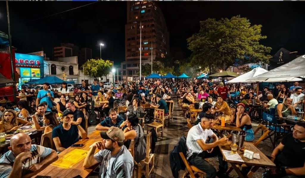 Este Jueves, en el Paseo de Los Poetas, se realizará el gran cierre de “Música Bajo las Estrellas” con un homenaje a Los Rolling Stones