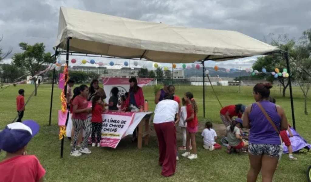 Recordá que en Salta funciona la línea 102 para que niñas, niños y adolescentes puedan hablar de los temas que les inquietan e interesan y para realizar denuncias