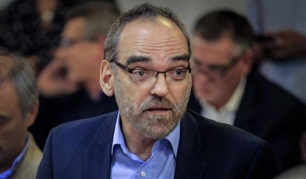 "Infradotado" y "parásito": lo que decía Milei de Fernando Iglesias antes de nombrarlo embajador en Bélgica