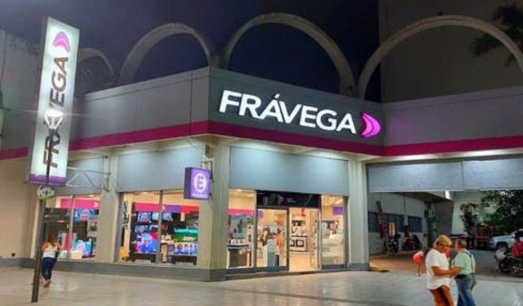 Atrapan en Salta a dos mujeres que robaron con una llave magnética 15 celulares de un Frávega en Tucumán