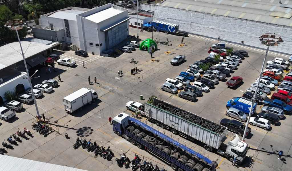 Se evitó que se tiren en canales o en la calle: En 2025 el municipio recolectó 1.500 toneladas de neumáticos en desuso para ser reciclados