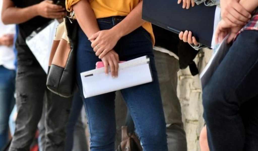 Se perdieron 13 mil empleos resgistrados en el sector privado después del triunfo de Milei en octubre pasado