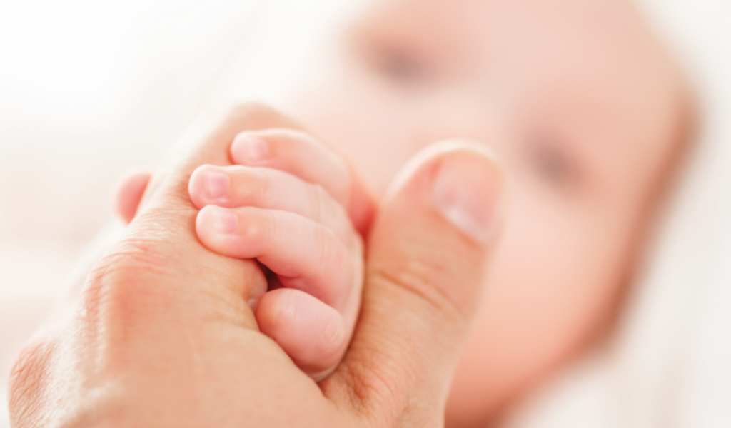 En el Barrio Divino Niño un policía salteño le realizó RCP a un bebé de 3 meses y le salvó la vida