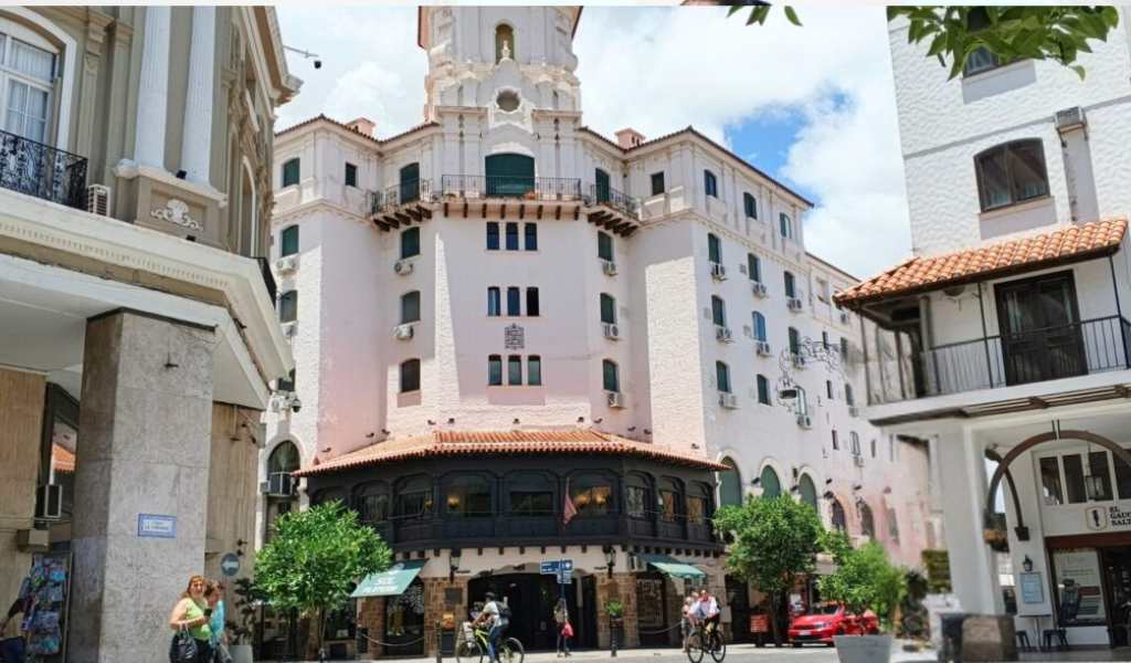 Por la crisis el Hotel Salta decidió aplicar una reducción del 50% de los sueldos a sus empleados