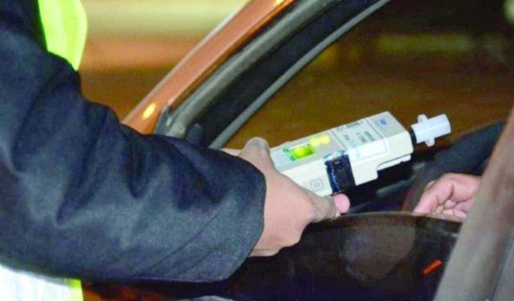 Alerta en el acceso al cerro San Bernardo: Lo encontraron dormido al volante con 1,32 de alcohol