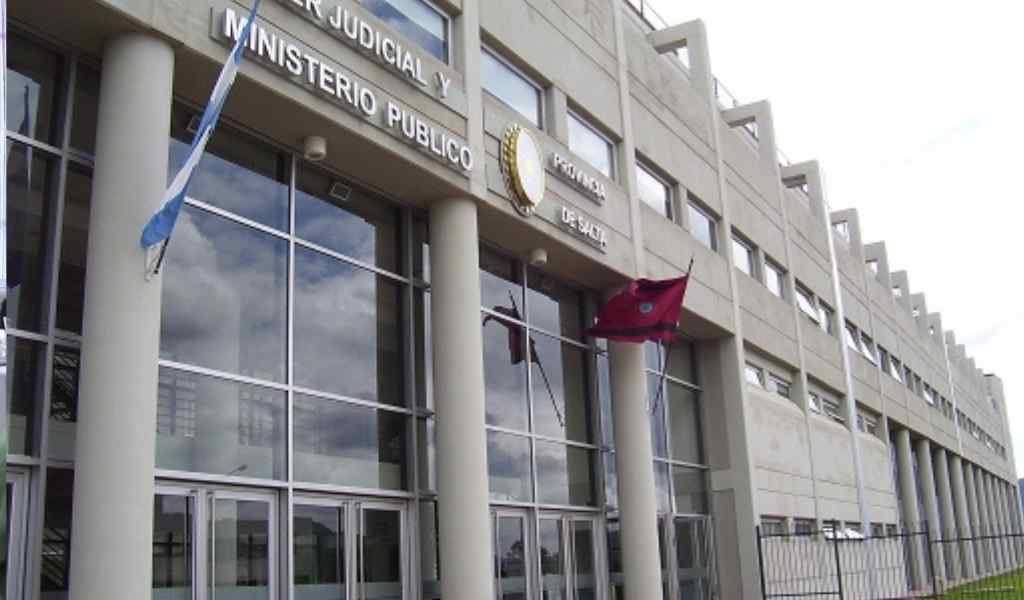 2 salteños acusados de organizar juegos de azar ilegales deberán donar dinero a una escuela y realizar un curso en ENREJA