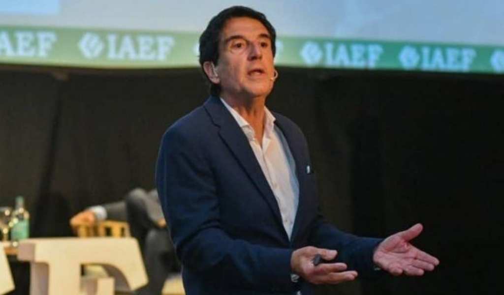 La advertencia de Carlos Melconian sobre las reservas: "Se te va por la alcantarilla"