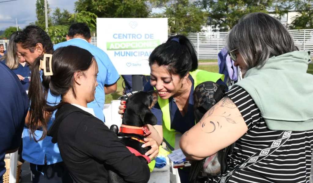 Toto Caputo "pasó del riesgo kuka a echarle la culpa a Karina y Santiago Caputo" por la situación económica