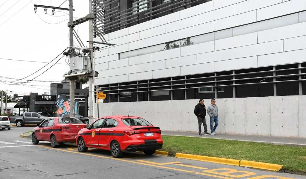 La Municipalidad de Salta suma nuevas paradas libres para taxis y remises: «Era un pedido del sector"