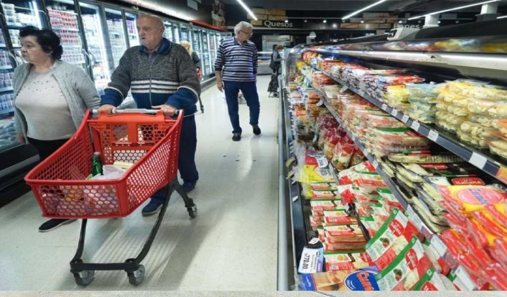 “Estamos en récord de consumo”, aseguró nuevamente el presidente Javier Milei