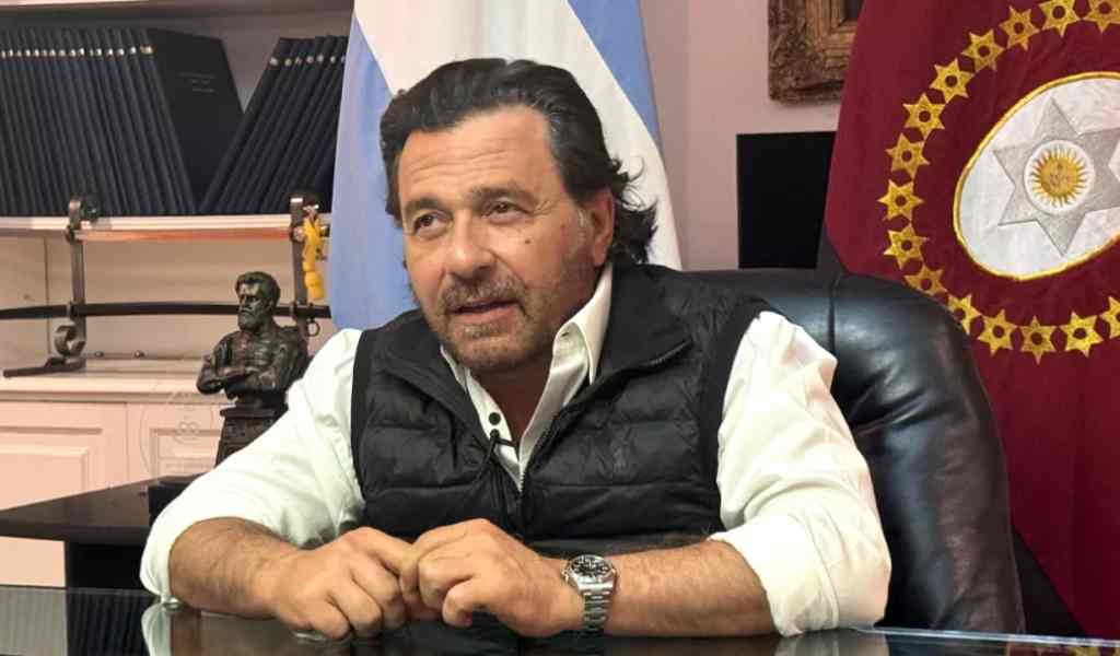 Gustavo Sáenz: “Podemos dialogar, pero no ser serviles y sirvientes”