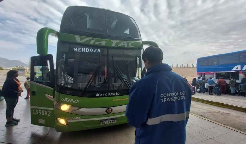 Por los recortes de Nación a los transporte quitan los subsidios a pasajes en micro para personas con discapacidad